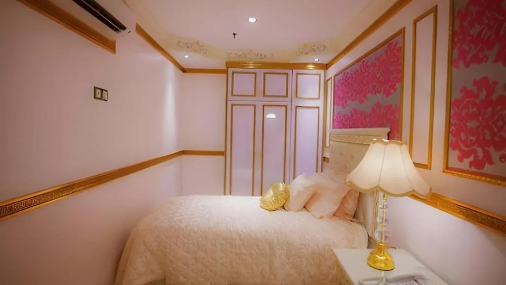 Lace Boutique Hotel Johor Bahru 5*,